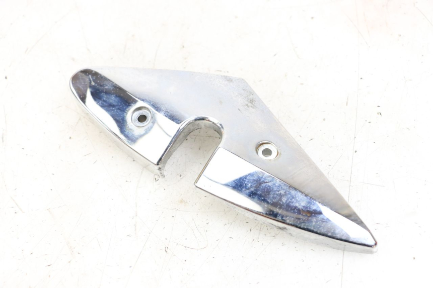 photo de Right side lateral frame cover HYOSUNG GV AQUILA 125 (2000 - 2009) - Gros plan technique