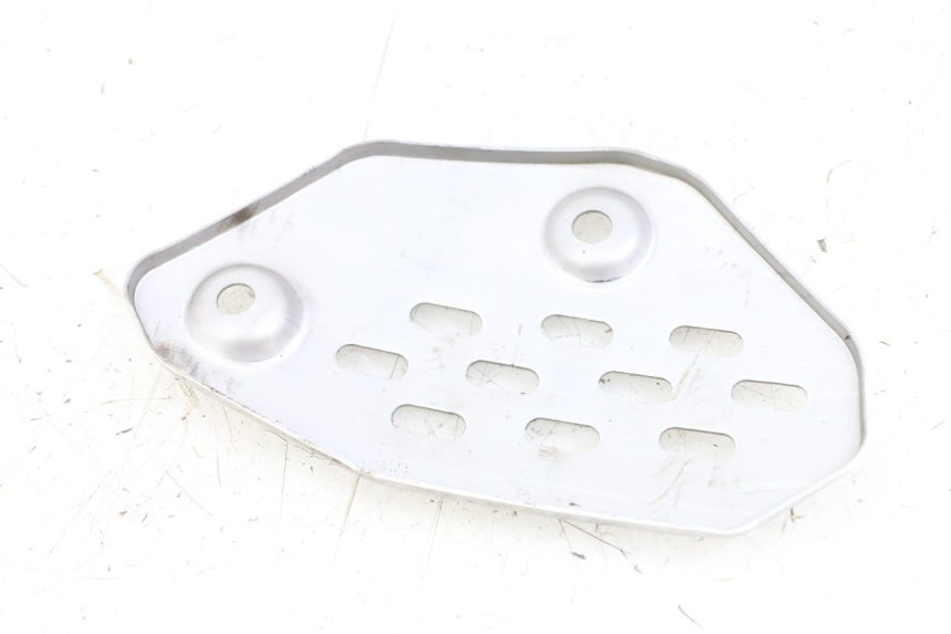 photo de CACHE CHASSIS LATERAL DROIT ARCHIVE CAFE RACER 4T 50 (2019 - 2024) - Zoom état d’usage