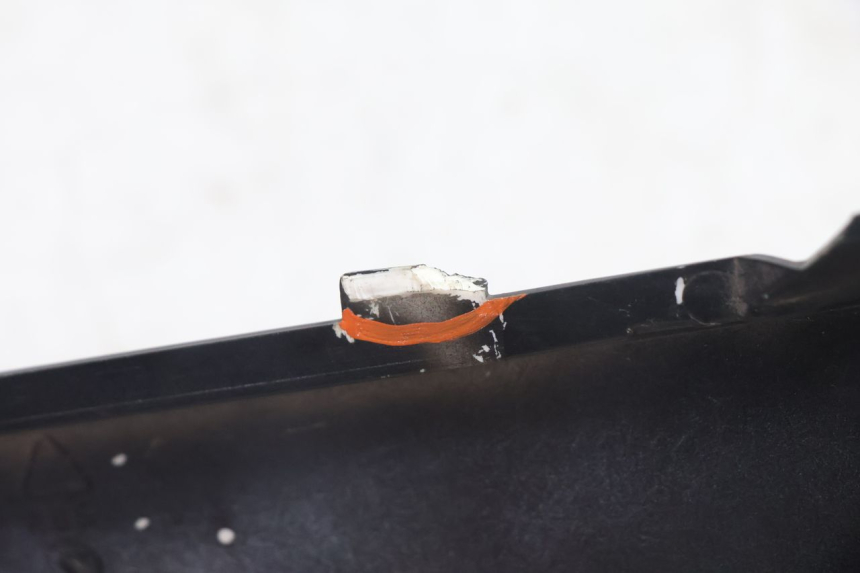 photo de CACHE CHASSIS LATERAL DROIT MBK DAKOTA 50 (2003 - 2008) - État de surface