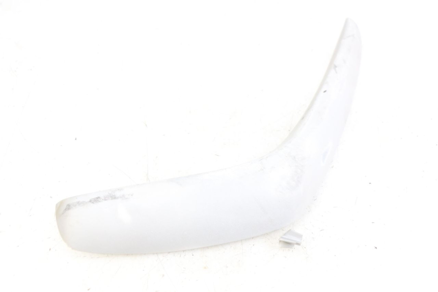 photo de CACHE CHASSIS LATERAL DROIT PIAGGIO FLY 2T 50 (2004 - 2017) - Vue principale