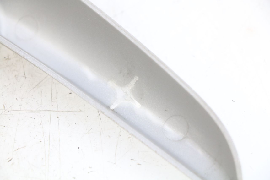 photo de CACHE CHASSIS LATERAL DROIT PIAGGIO FLY 2T 50 (2004 - 2017) - Autre angle de vue