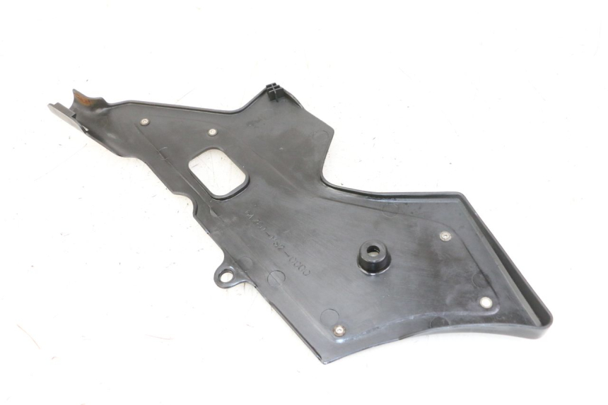 photo de CACHE CHASSIS LATERAL DROIT HONDA CBR F 1000 (1993 - 1996) - Autre angle de vue