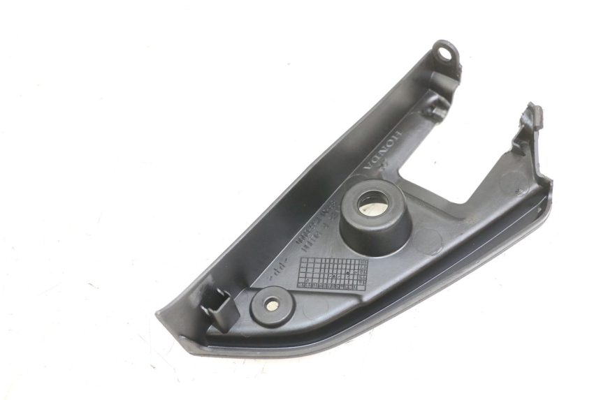 photo de CACHE CHASSIS LATERAL DROIT HONDA SH i 300 (2015 - 2020) - Zoom état d’usage