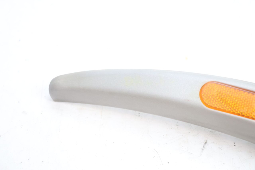 photo de CACHE CHASSIS LATERAL DROIT PIAGGIO LIBERTY 125 (1998 - 2008) - Détail de la pièce