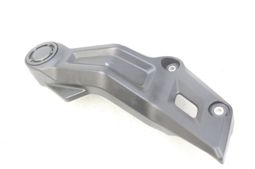 photo de CACHE CHASSIS LATERAL DROIT YAMAHA MT-07 MT07 700 (2018 - 2020) - Autre angle de vue