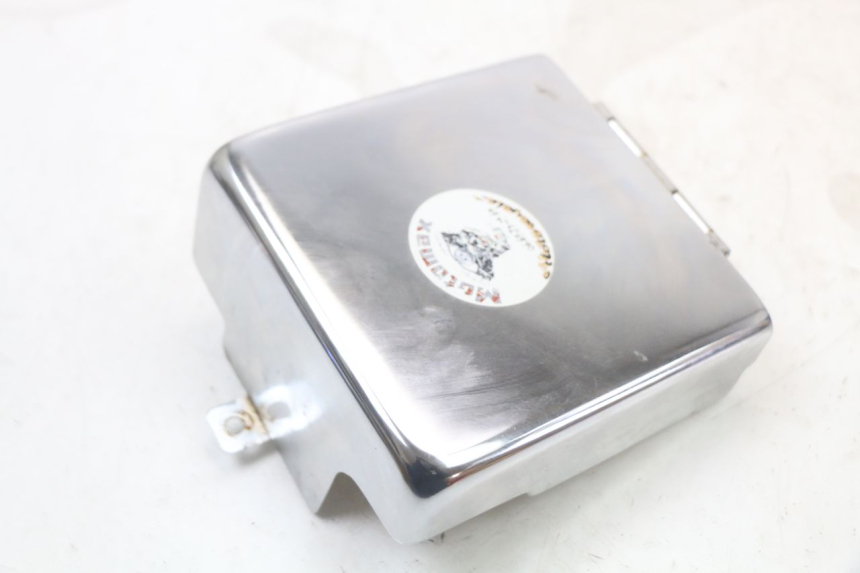 photo de CACHE CHASSIS LATERAL DROIT REGAL RAPTOR SPYDER 125 (2010 - 2018) - Autre angle de vue