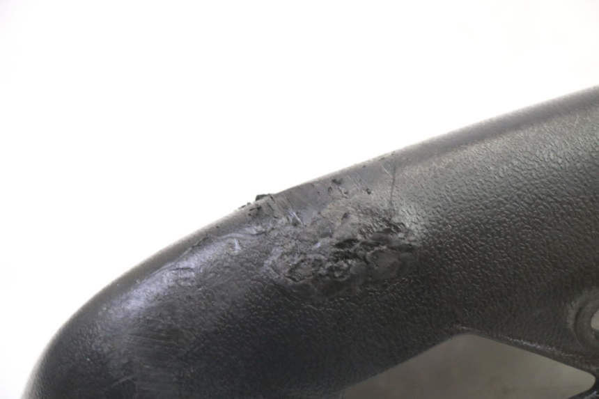 photo de CACHE CHASSIS LATERAL DROIT HONDA ST PAN EUROPEAN 1300 (2002 - 2013) - Détail de la pièce