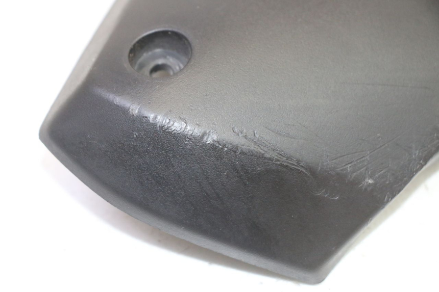 photo de CACHE CHASSIS LATERAL DROIT PEUGEOT STREETZONE I 2T 50 (2018 - 2020) - Zoom état d’usage