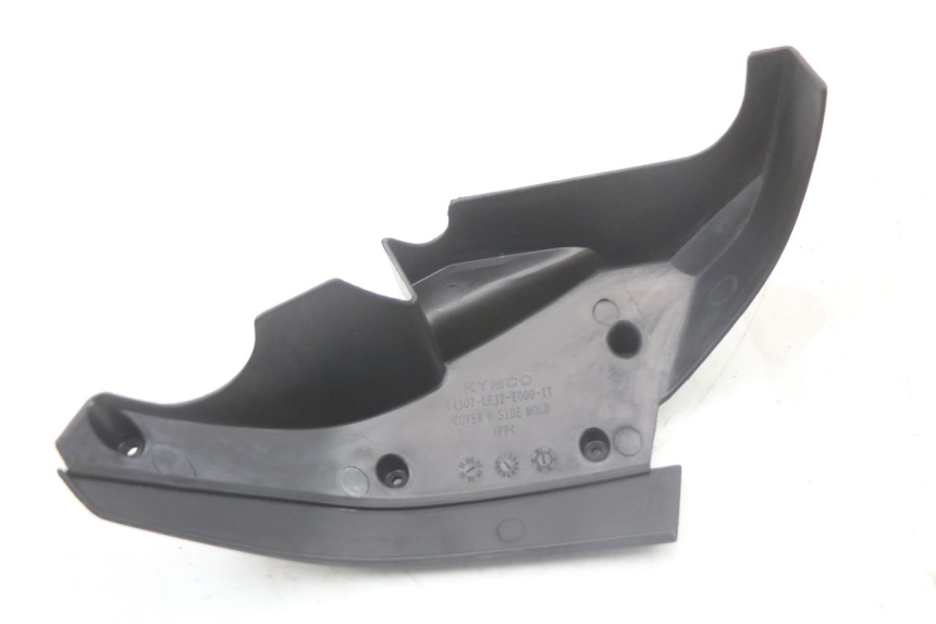 photo de CACHE CHASSIS LATERAL DROIT KYMCO SUPER 8 125 (2008 - 2015) - Autre angle de vue