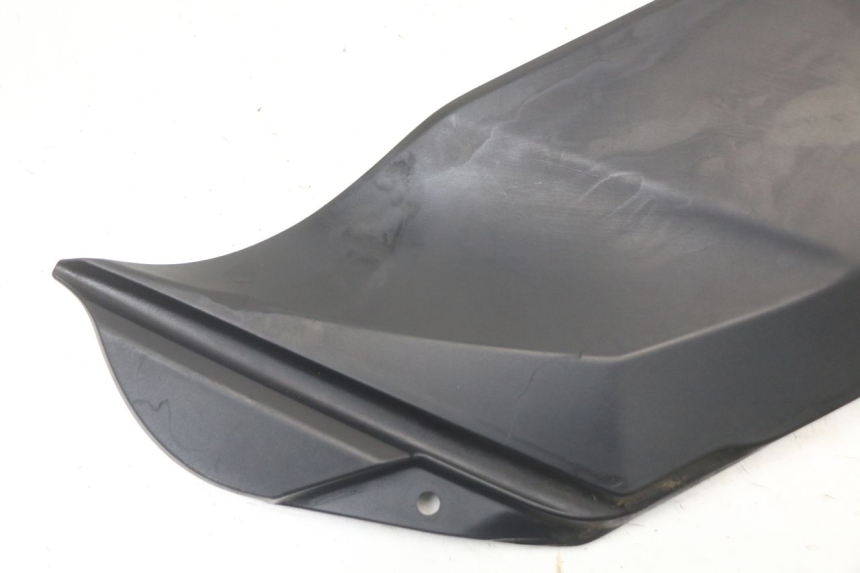 photo de CACHE CHASSIS LATERAL DROIT SUZUKI GSR 750 (2011 - 2017) - Détail de la pièce