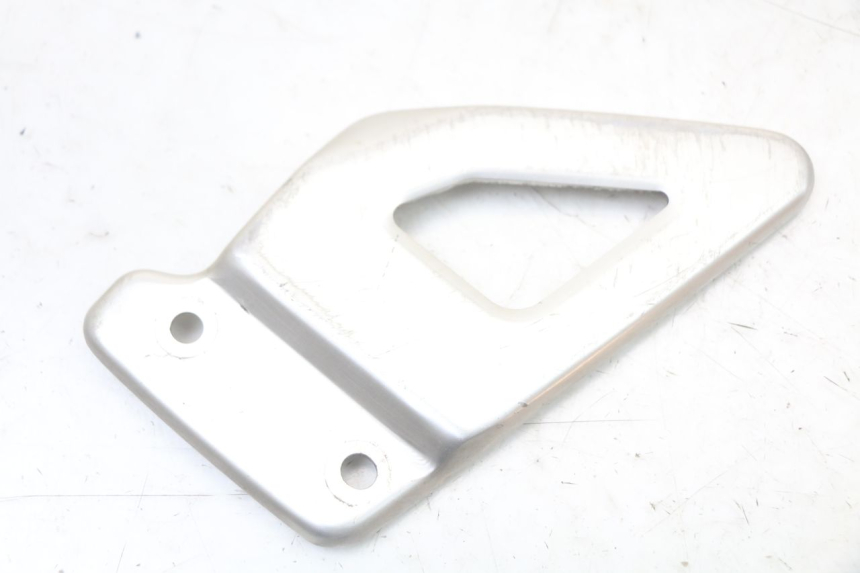 photo de CACHE CHASSIS LATERAL DROIT SUZUKI SV S 650 (1999 - 2002) - Détail de la pièce