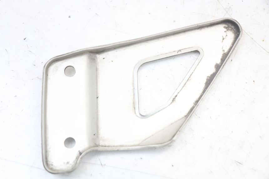 photo de CACHE CHASSIS LATERAL DROIT SUZUKI SV S 650 (1999 - 2002) - Zoom état d’usage