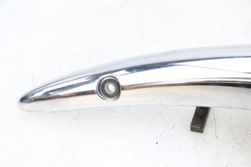 photo de Right side lateral frame cover SUZUKI VL INTRUDER 125 (2004 - 2007) - Points de fixation