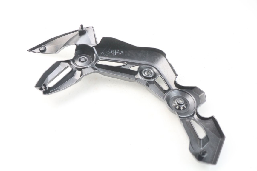 photo de CACHE CHASSIS LATERAL DROIT KAWASAKI Z Z900 900 (2017 - 2019) - Détail de la pièce