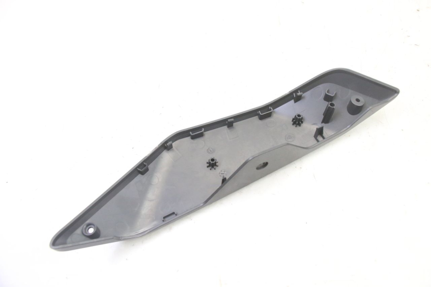 photo de CACHE CHASSIS LATERAL DROIT SEGWAY NINEBOT ZT3 PRO 1 - Vue d’ensemble