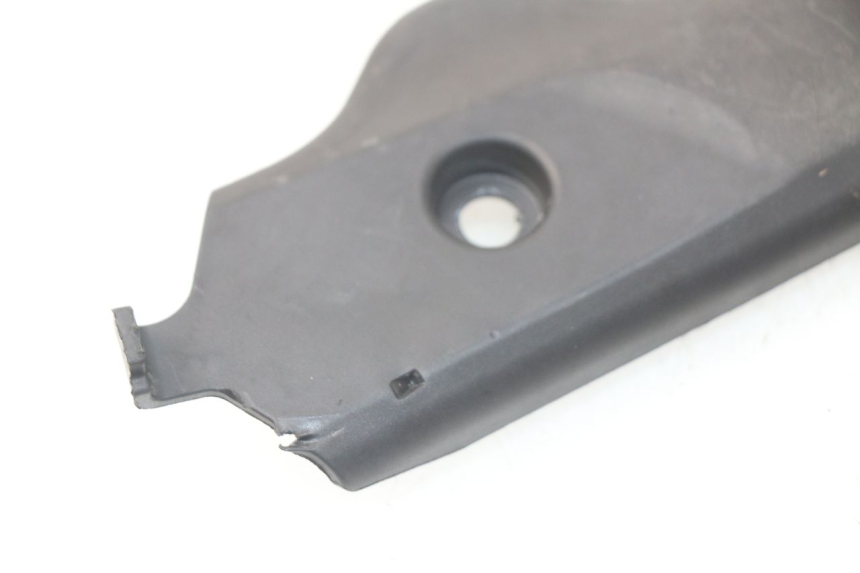 photo de CACHE CHASSIS LATERAL HUSQVARNA FC 350 (2019 - 2022) - Zoom état d’usage