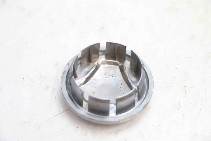 photo de CACHE CHASSIS LATERAL YAMAHA FJR 1300 (2001 - 2005) - Zoom état d’usage