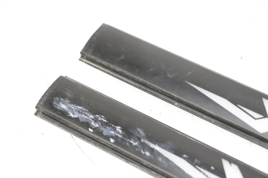 photo de CACHE CHASSIS LATERAL KUKIRIN G2 MASTER 1 - Détails caractéristiques