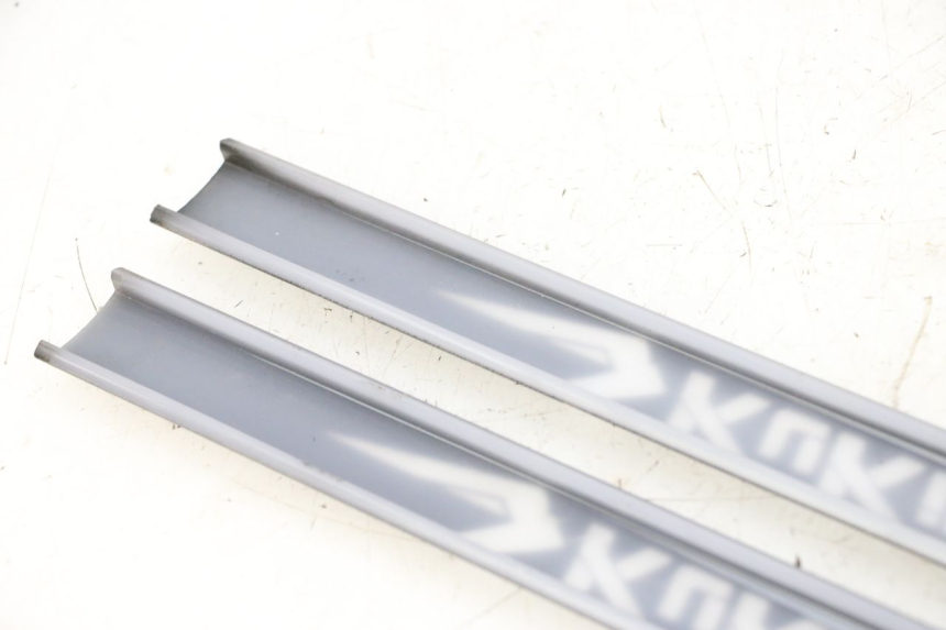 photo de CACHE CHASSIS LATERAL KUKIRIN G2 MASTER 1 - État de surface