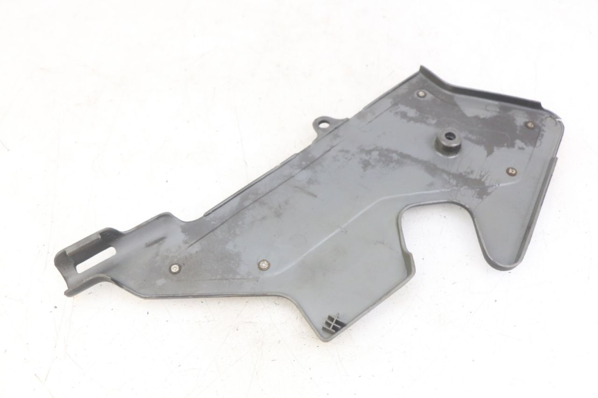 photo de CACHE CHASSIS LATERAL GAUCHE HONDA CBR F SC25 1000 (1989 - 1992) - Détail de la pièce
