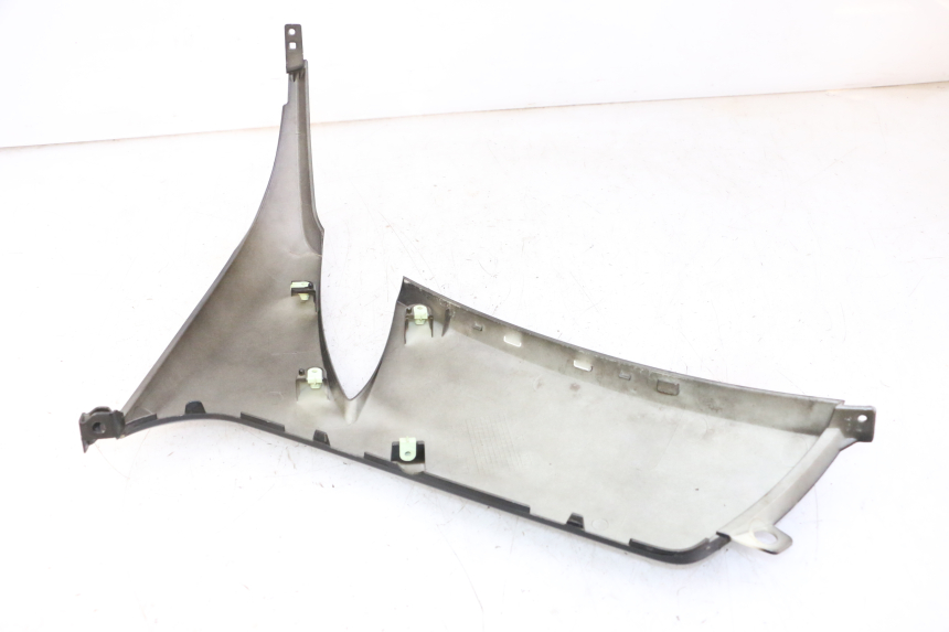 photo de CACHE CHASSIS LATERAL GAUCHE PEUGEOT CITYSTAR 50 (2013 - 2017) - Zoom état d’usage