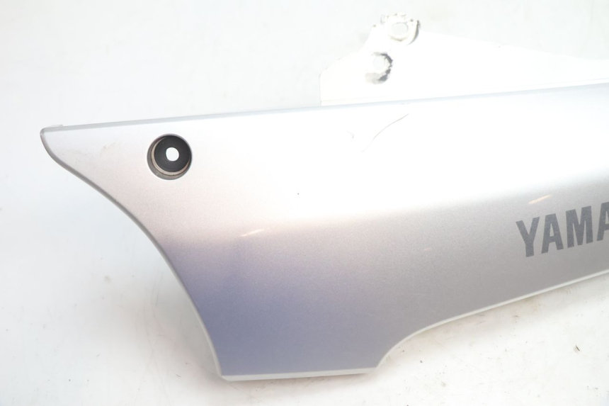 photo de CACHE CHASSIS LATERAL GAUCHE YAMAHA FJR 1300 (2001 - 2005) - Détail de la pièce