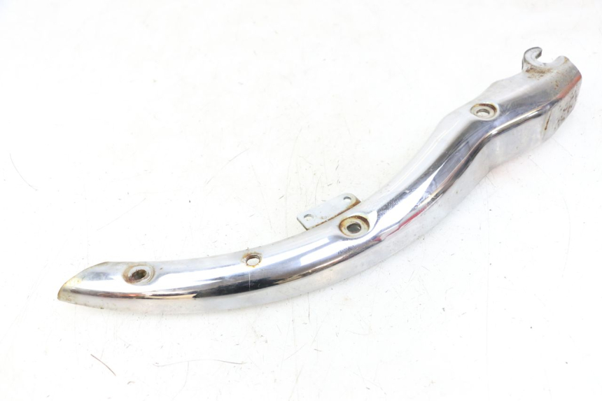 photo de CACHE CHASSIS LATERAL GAUCHE HONDA VT C2 SHADOW 750 (1997 - 2001) - Points de fixation