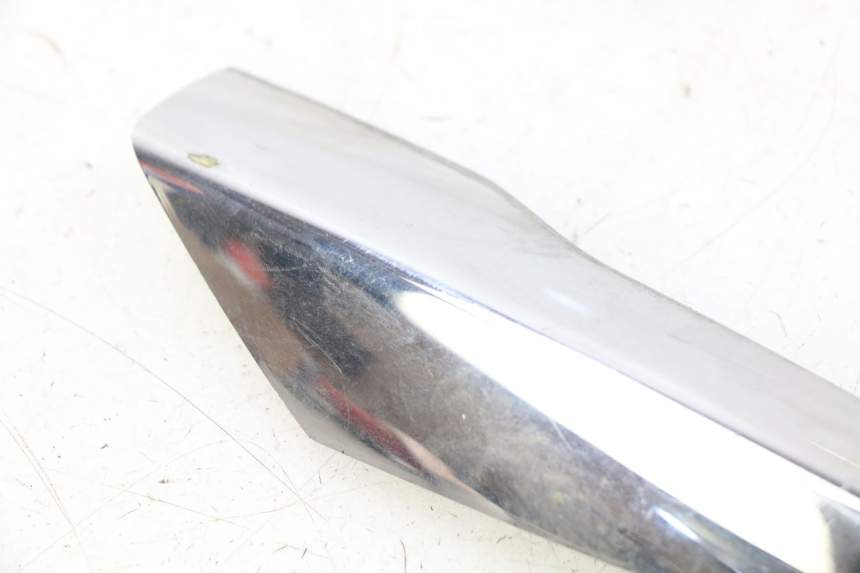 photo de CACHE CHASSIS LATERAL GAUCHE PIAGGIO LIBERTY IGET S 125 (2016 - 2020) - Zoom état d’usage