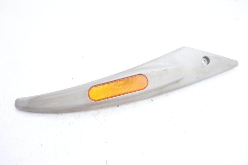photo de CACHE CHASSIS LATERAL GAUCHE PIAGGIO LIBERTY 125 (1998 - 2008) - Points de fixation