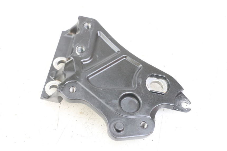 photo de CACHE CHASSIS LATERAL GAUCHE YAMAHA MT-07 MT07 ABS 700 (2014 - 2017) - Gros plan technique