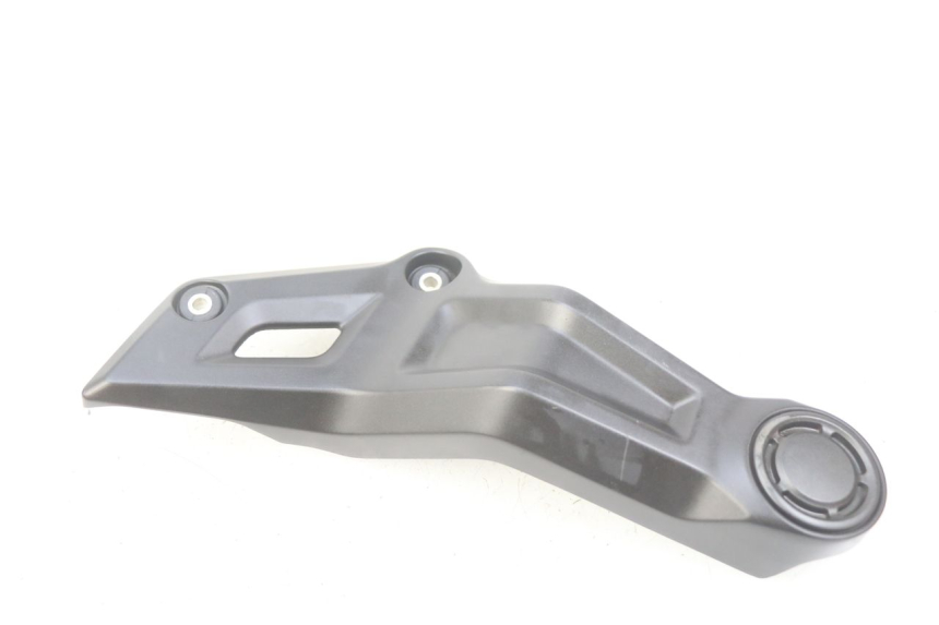 photo de CACHE CHASSIS LATERAL GAUCHE YAMAHA MT-07 MT07 700 (2018 - 2020) - Autre angle de vue