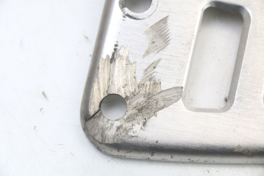 photo de CACHE CHASSIS LATERAL GAUCHE SUZUKI SV S 650 (1999 - 2002) - Détail de la pièce