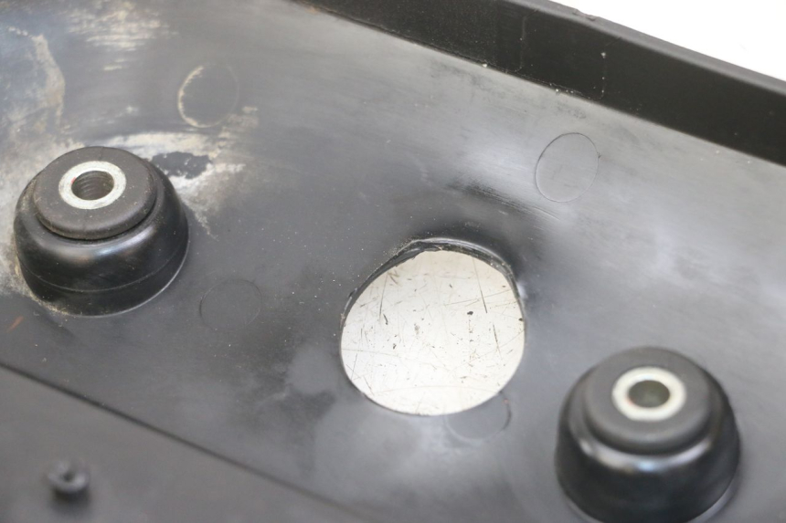 photo de CACHE CHASSIS LATERAL GAUCHE YAMAHA XJ6 ABS 600 (2008 - 2016) - Autre angle de vue