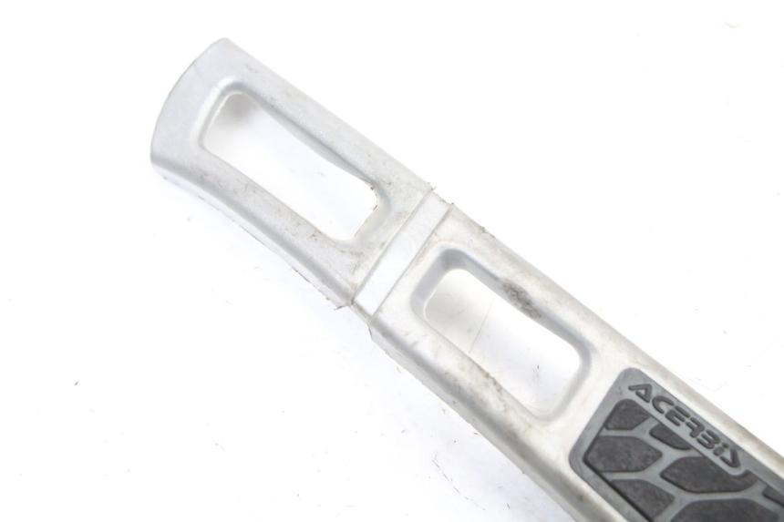 photo de CACHE CHASSIS LATERAL GAUCHE YAMAHA YZ 125 (2006 - 2016) - Détail de la pièce