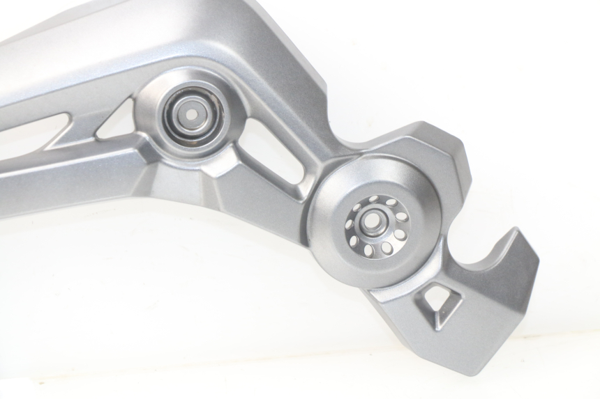 photo de CACHE CHASSIS LATERAL GAUCHE KAWASAKI Z Z900 900 (2017 - 2019) - Détail de la pièce