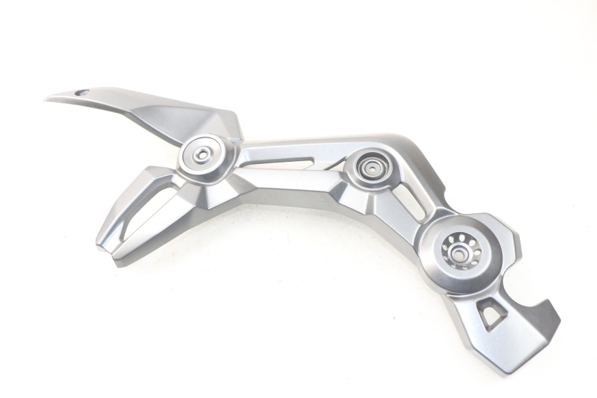 photo de CACHE CHASSIS LATERAL GAUCHE KAWASAKI Z Z900 900 (2017 - 2019) - Gros plan technique