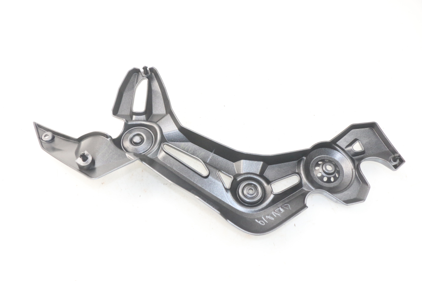 photo de CACHE CHASSIS LATERAL GAUCHE KAWASAKI Z Z900 900 (2017 - 2019) - Vue d’ensemble