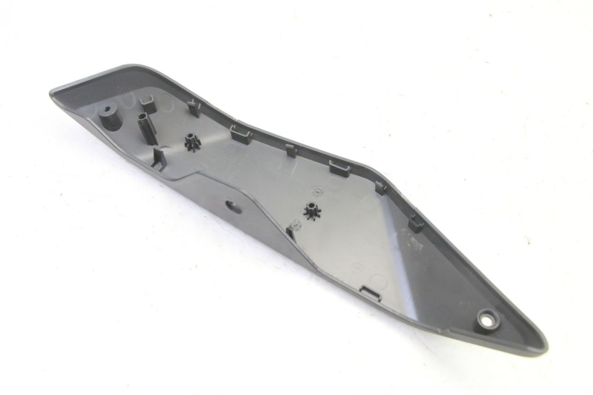 photo de CACHE CHASSIS LATERAL GAUCHE SEGWAY NINEBOT ZT3 PRO 1 - Gros plan technique