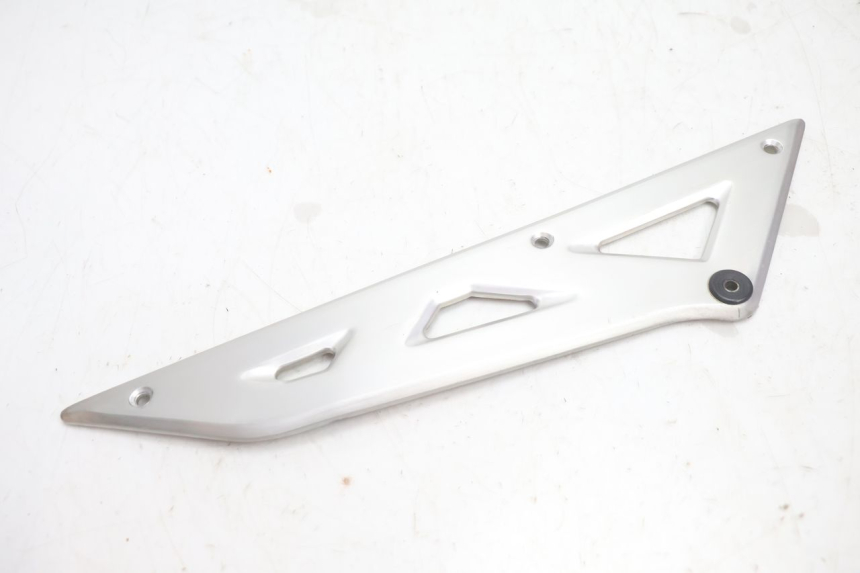 photo de CACHE CHASSIS LATERAL SUZUKI GSX F GSXF 750 (1988 - 1998) - Zoom état d’usage