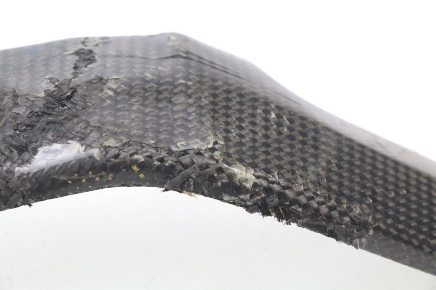 photo de CACHE CHASSIS LATERAL SUZUKI GSX-R GSXR 600 (2008 - 2010) - Points de fixation