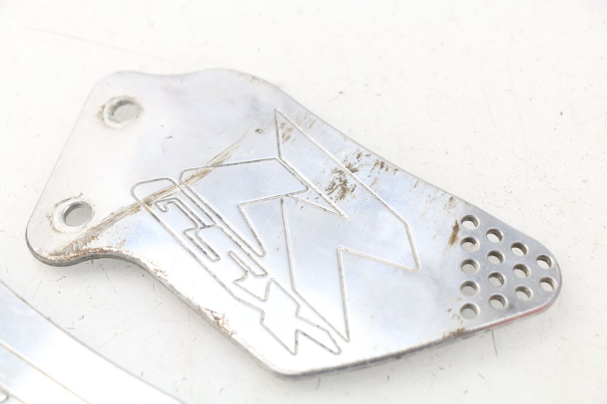 photo de CACHE CHASSIS LATERAL SUZUKI GSX-R GSXR 600 (2001 - 2003) - Autre angle de vue