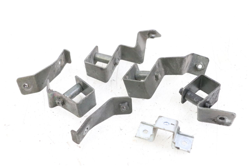 photo de CACHE CHASSIS LATERAL HYOSUNG GTR 125 (2006 - 2008) - Autre angle de vue