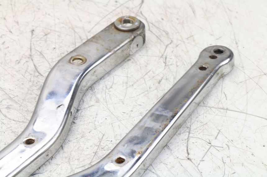 photo de CACHE CHASSIS LATERAL HONDA CA REBEL 125 (1995 - 2001) - Autre angle de vue