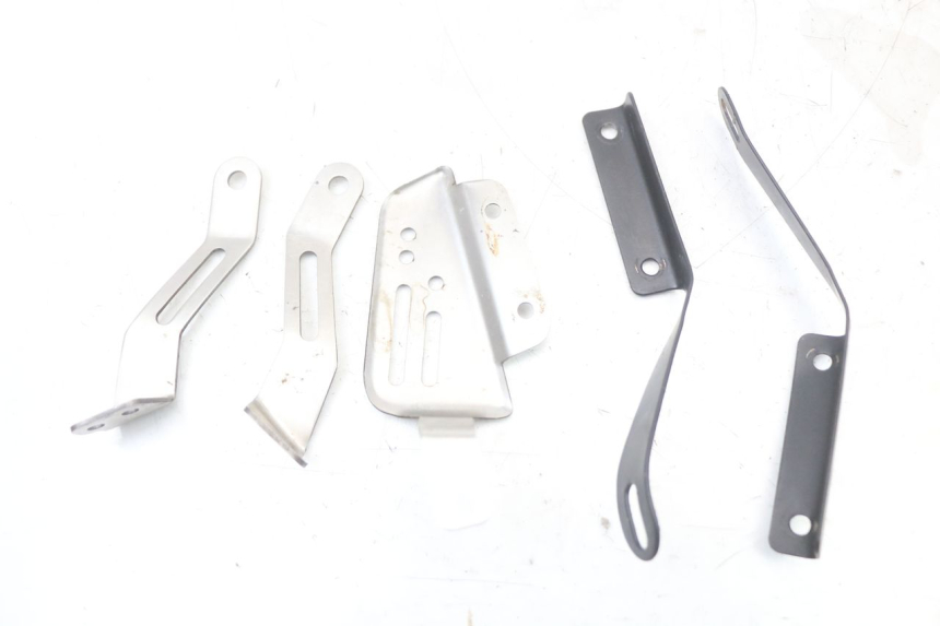 photo de CACHE CHASSIS LATERAL MASAI SCRAMBLER SPORT 125 (2021 - 2025) - Détail de la pièce