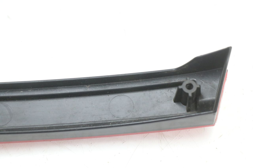 photo de CACHE CHASSIS LATERAL PIAGGIO MP3 125 (2006 - 2014) - Pièce contrôlée