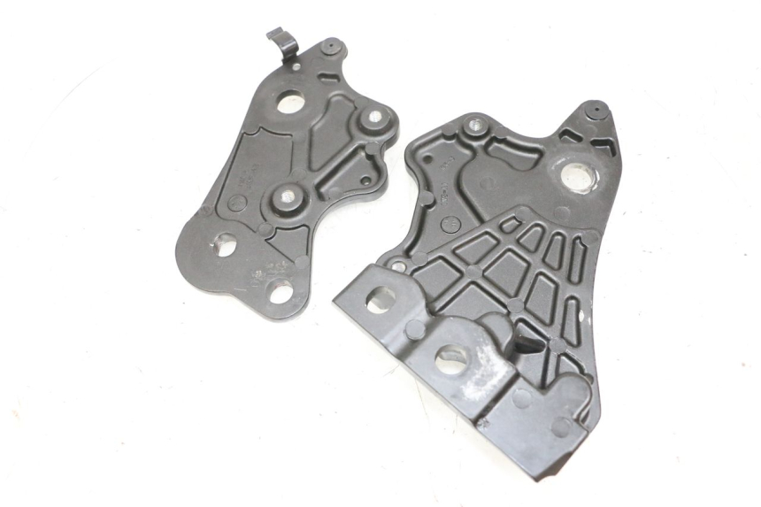 photo de CACHE CHASSIS LATERAL YAMAHA MT-07 MT07 ABS 700 (2018 - 2020) - Détail de la pièce