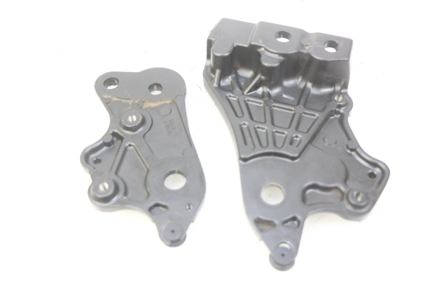 photo de CACHE CHASSIS LATERAL YAMAHA MT-07 MT07 700 (2018 - 2020) - Détail de la pièce