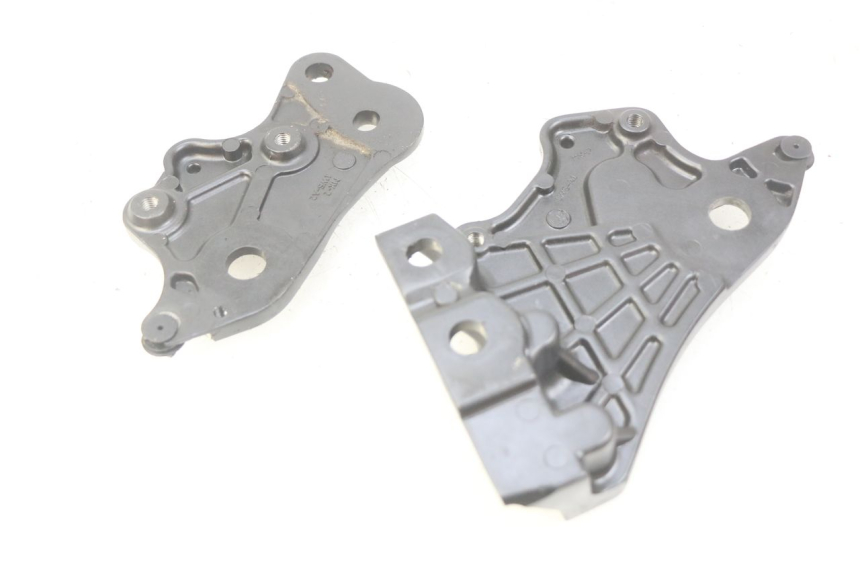 photo de CACHE CHASSIS LATERAL YAMAHA MT-07 MT07 700 (2018 - 2020) - Zoom état d’usage