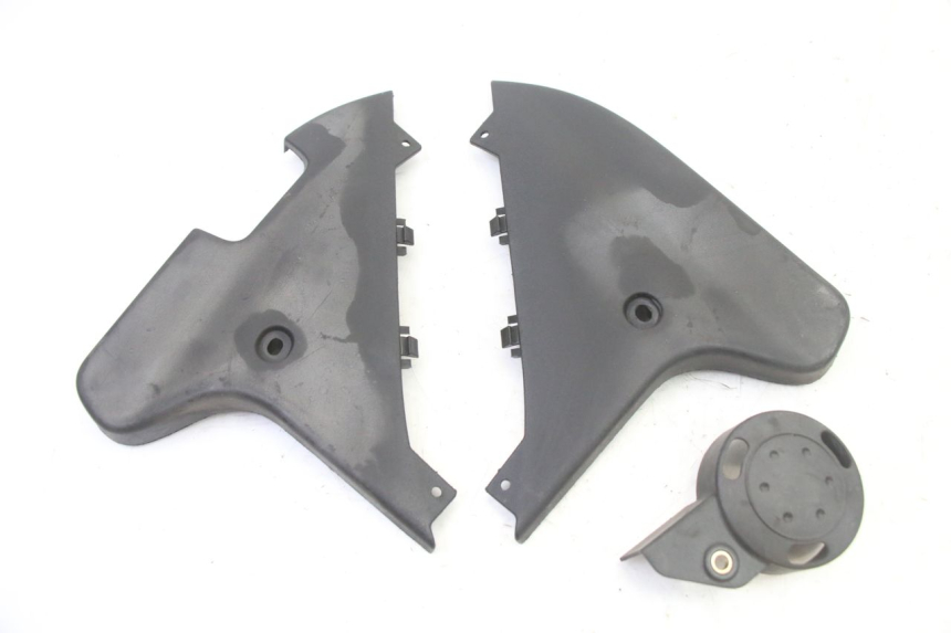 photo de CACHE CHASSIS LATERAL GILERA NEXUS 125 (2009 - 2013) - Détail de la pièce