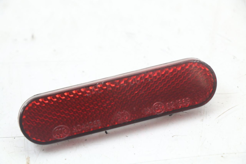 photo de CACHE CHASSIS LATERAL PEUGEOT KISBEE 2T 50 (2010 - 2017) - Gros plan technique